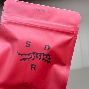 New Sealed Sun Day Red White Tiger Woods Golf Tees / 6 Pack